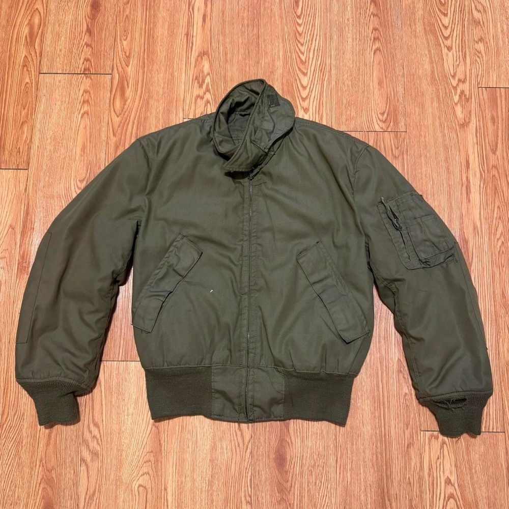 Vintage Military Men's Jacket Small Short Cold Weather High Temperate Resistant